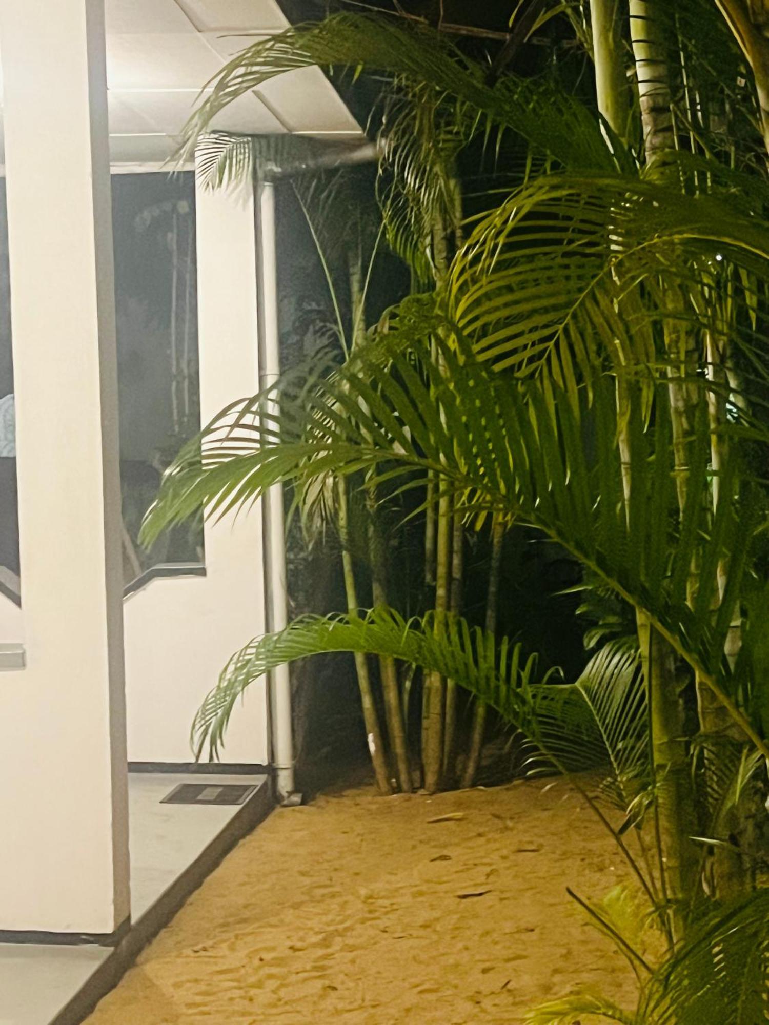 Hotel Moxy Bay Arugambay à Baie d'Arugam Extérieur photo