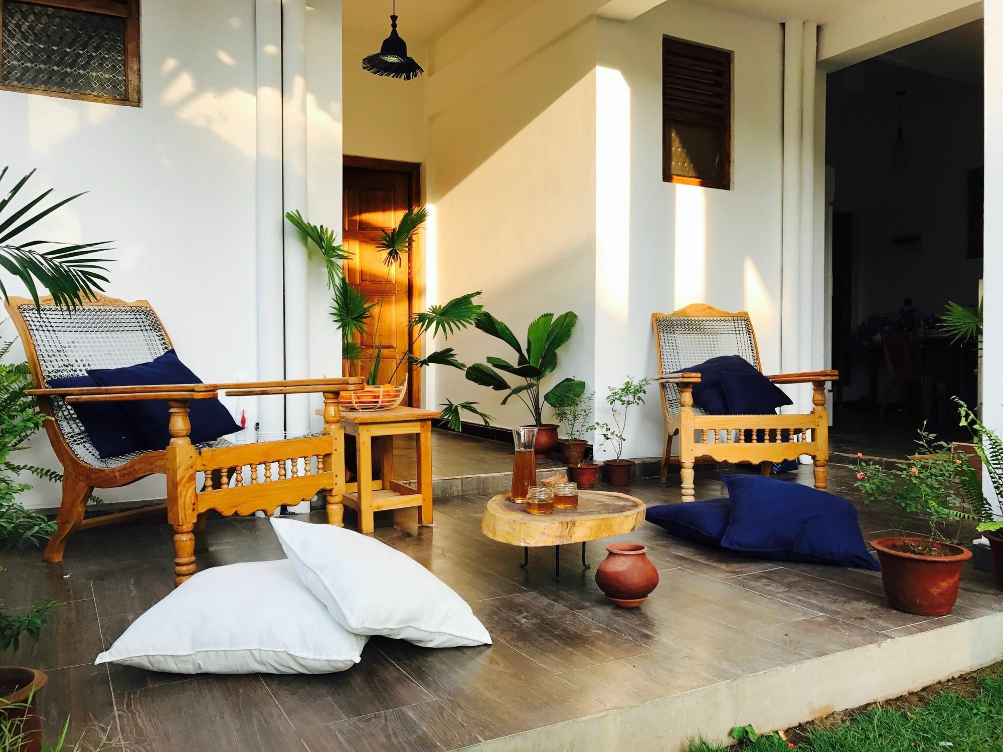 Hotel Moxy Bay Arugambay à Baie d'Arugam Extérieur photo